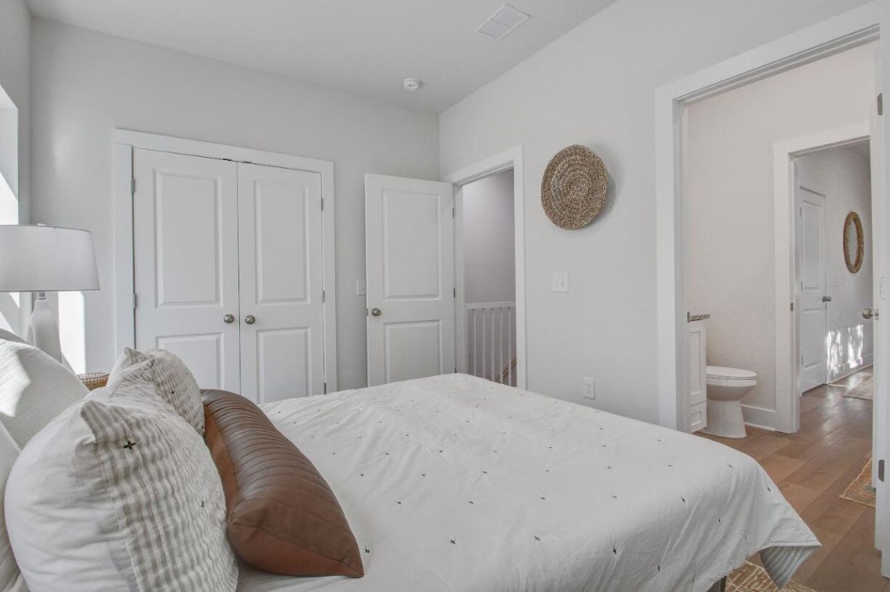 5739 N Murray Avenue Photo 25