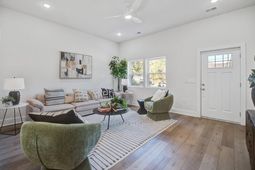 5739 N Murray Avenue photo 4