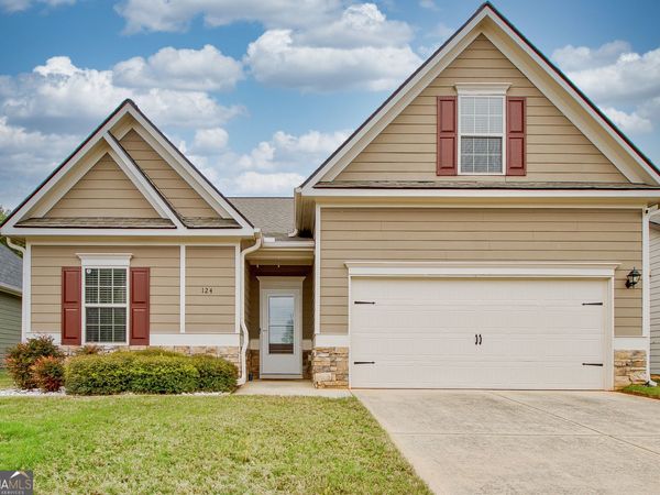 124 Thomaston Street, Newnan, GA 30263