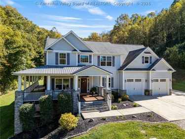 460 Cavill Creek Road, Barboursville, WV 25504