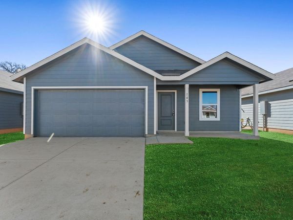 103 Ellendale PL, Fredericksburg, TX 78624