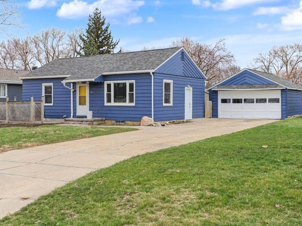 301 Abraham Drive, Ames, IA 50014