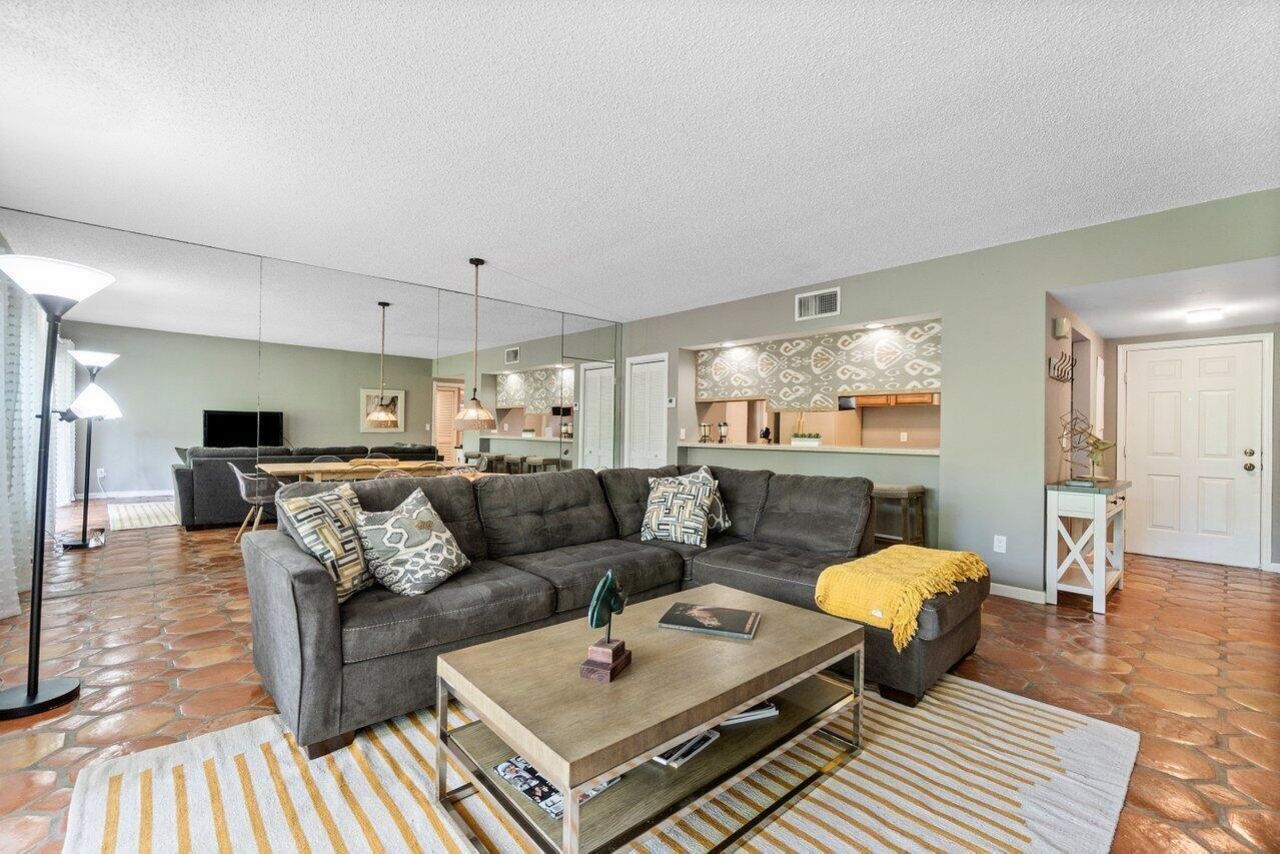 11863 Wimbledon Circle, Unit 406, Wellington, FL 33414 Photo