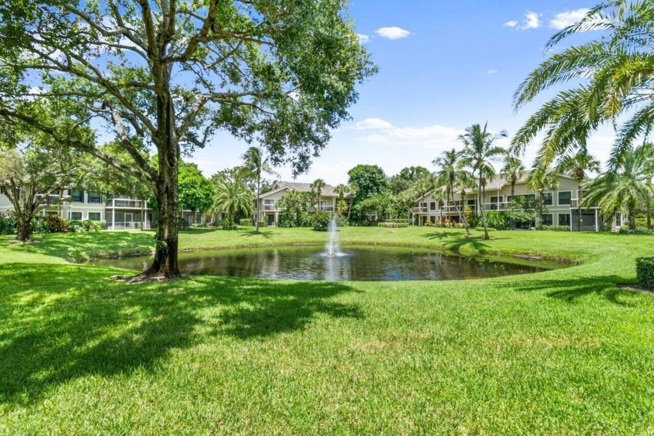 11863 Wimbledon Circle, Unit 406, Wellington, FL 33414 Photo