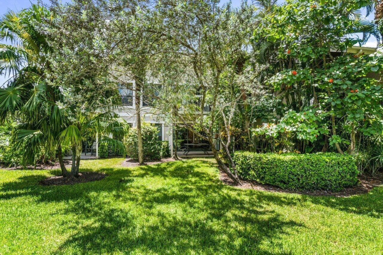 11863 Wimbledon Circle, Unit 406, Wellington, FL 33414 Photo