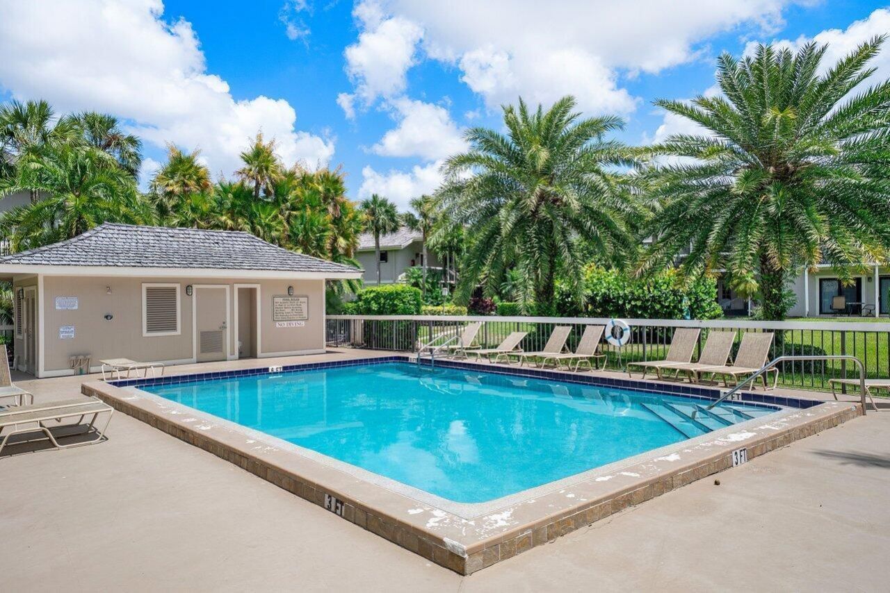 11863 Wimbledon Circle, Unit 406, Wellington, FL 33414 Photo