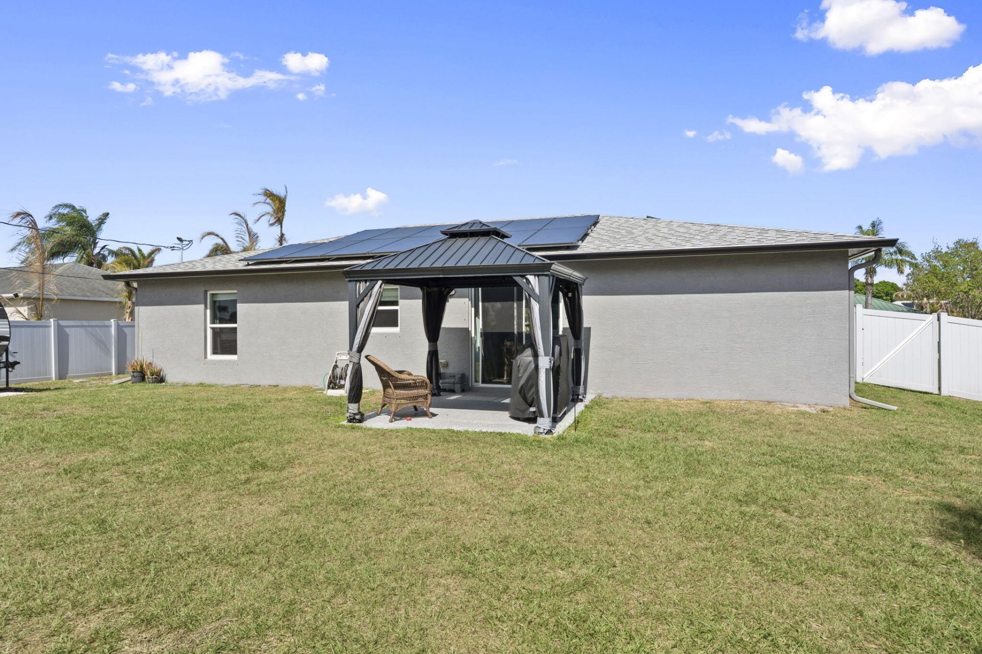 2118 SE Genoa Street, Port Saint Lucie, FL 34952 Photo