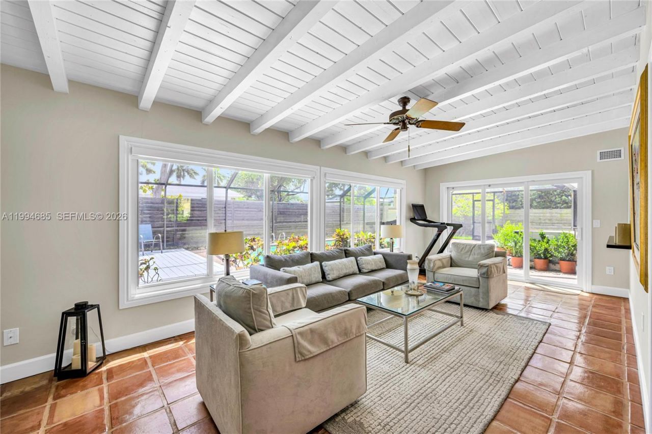 8541 SW 87th Ct, Miami, FL 33173 Photo