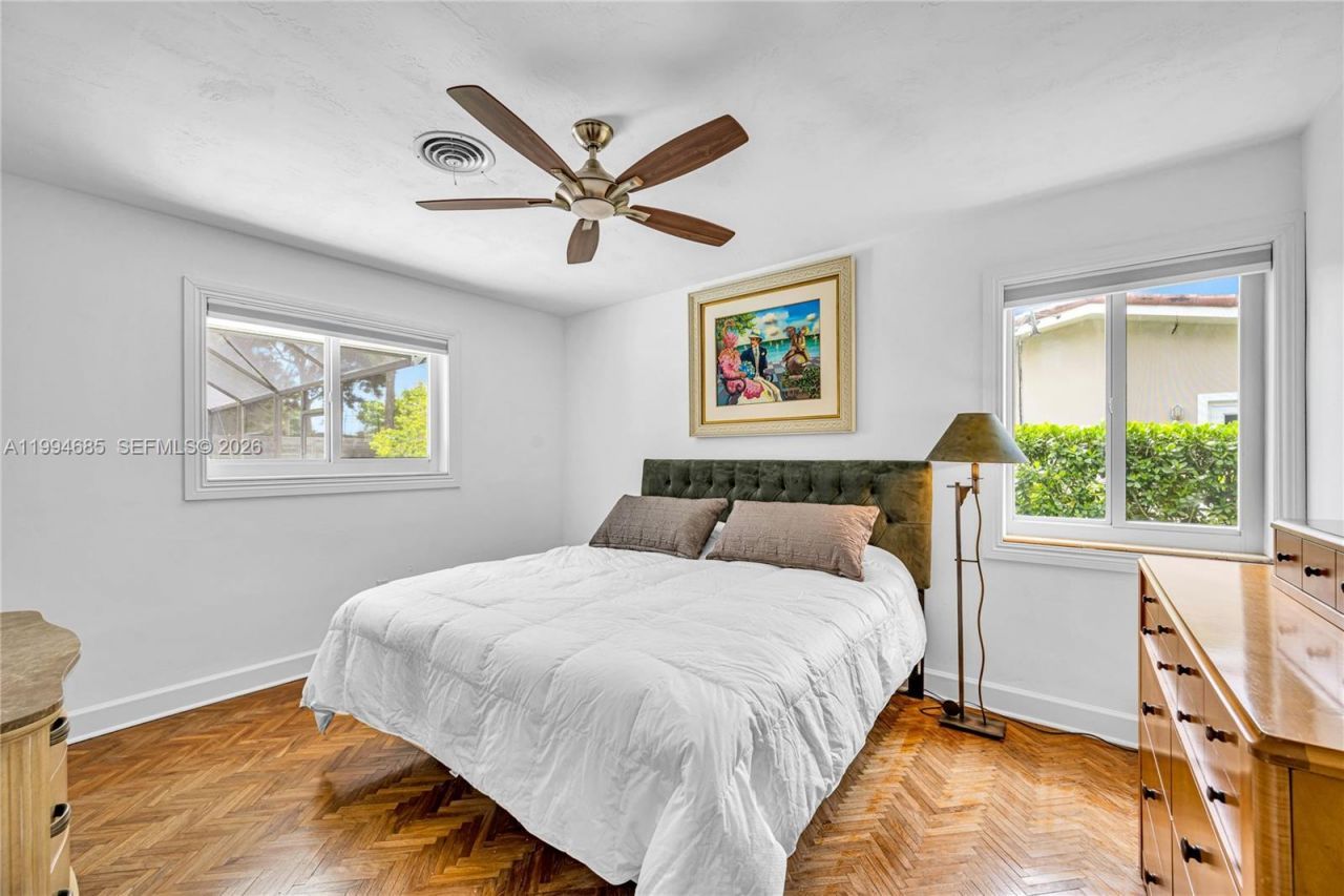 8541 SW 87th Ct, Miami, FL 33173 Photo