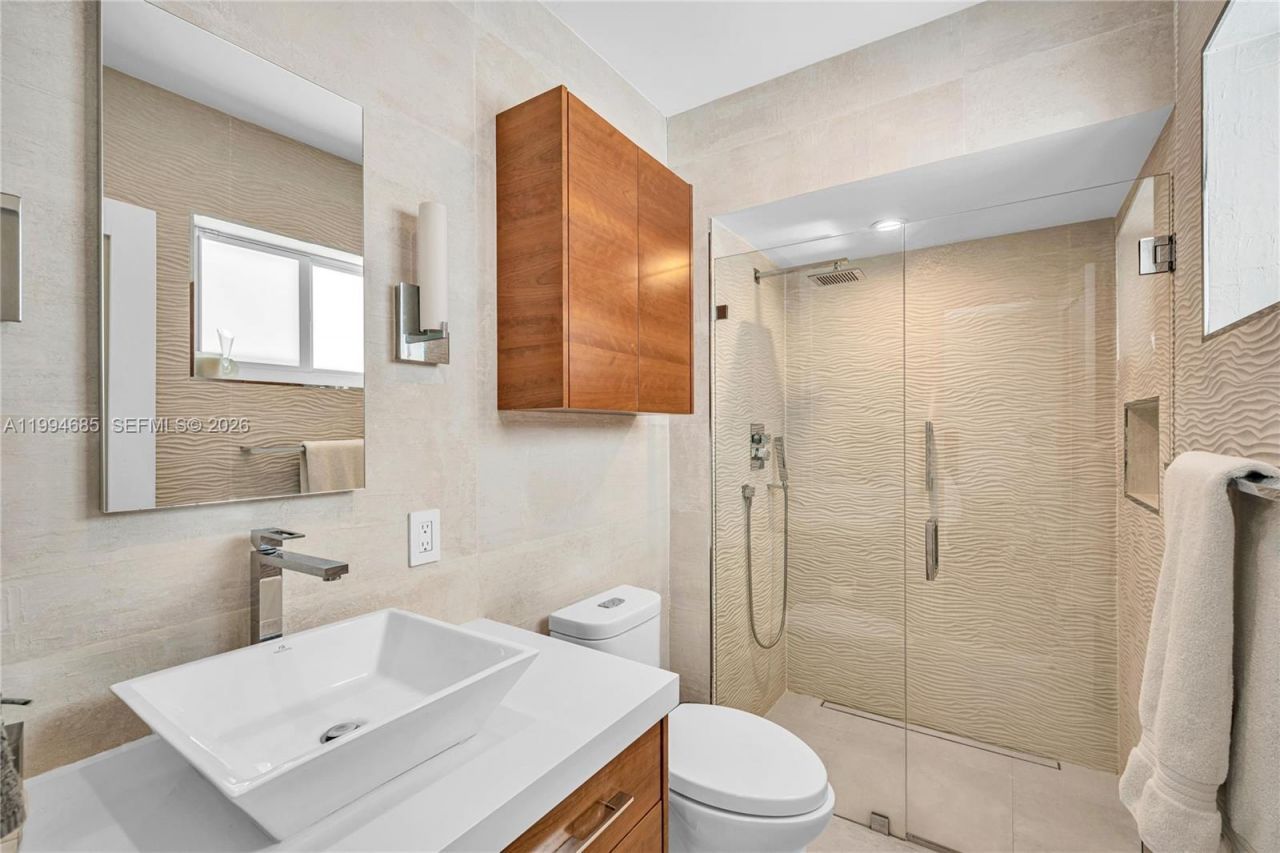 8541 SW 87th Ct, Miami, FL 33173 Photo