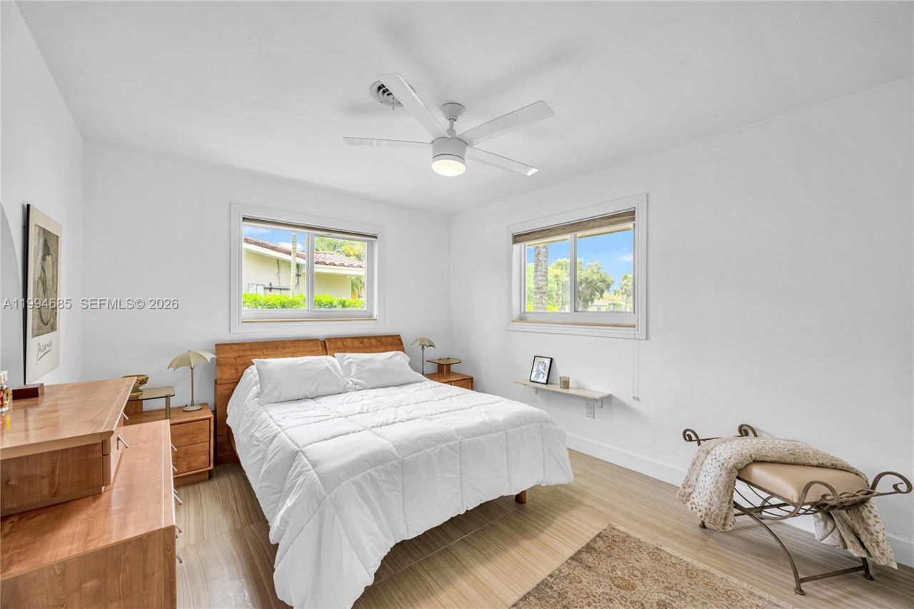 8541 SW 87th Ct, Miami, FL 33173 Photo