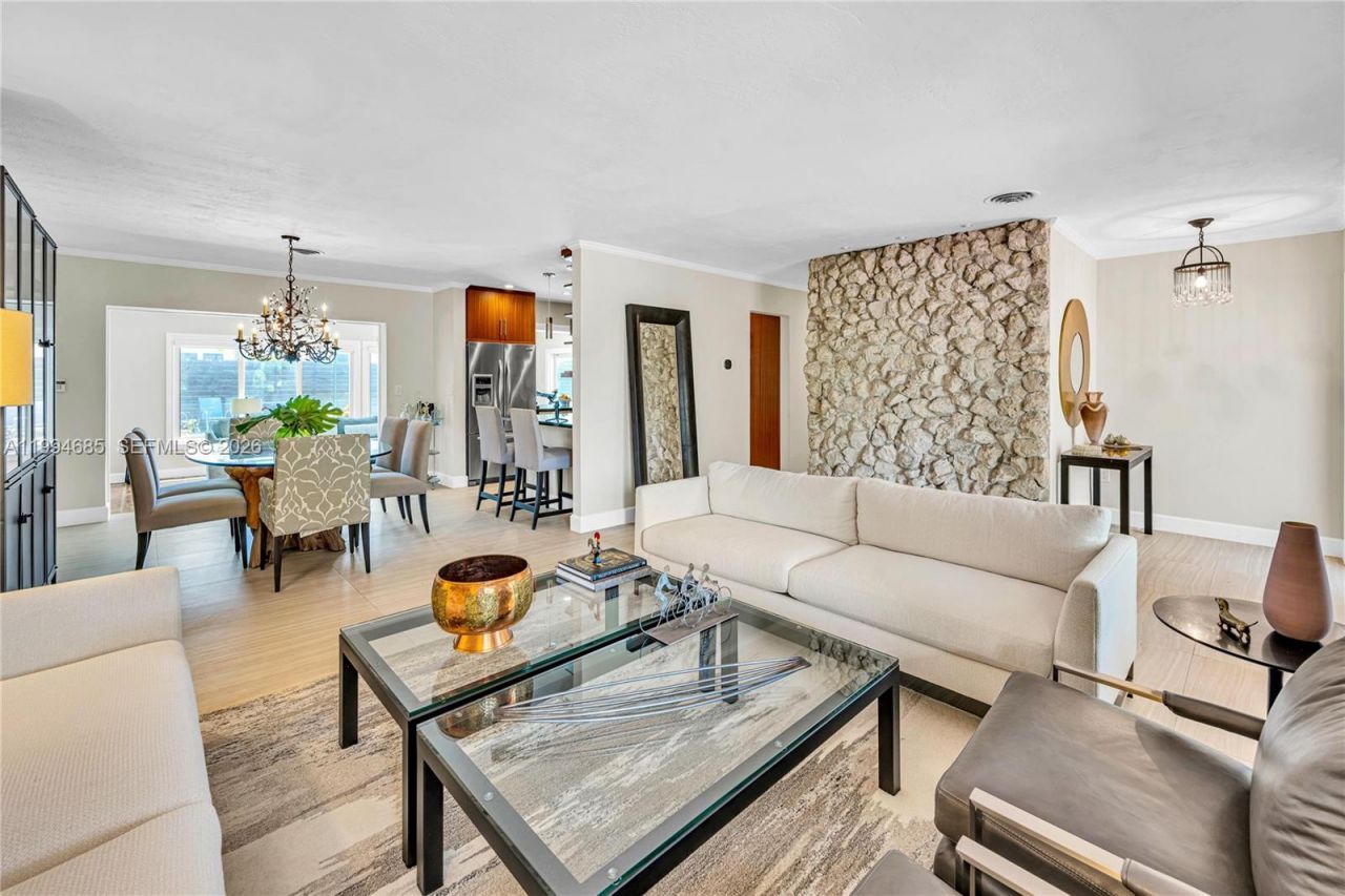 8541 SW 87th Ct, Miami, FL 33173 Photo