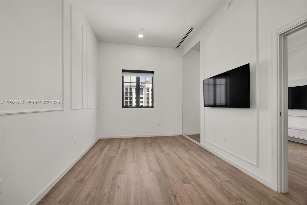 4220 Laguna St, Unit 803, Coral Gables, FL 33146 Photo
