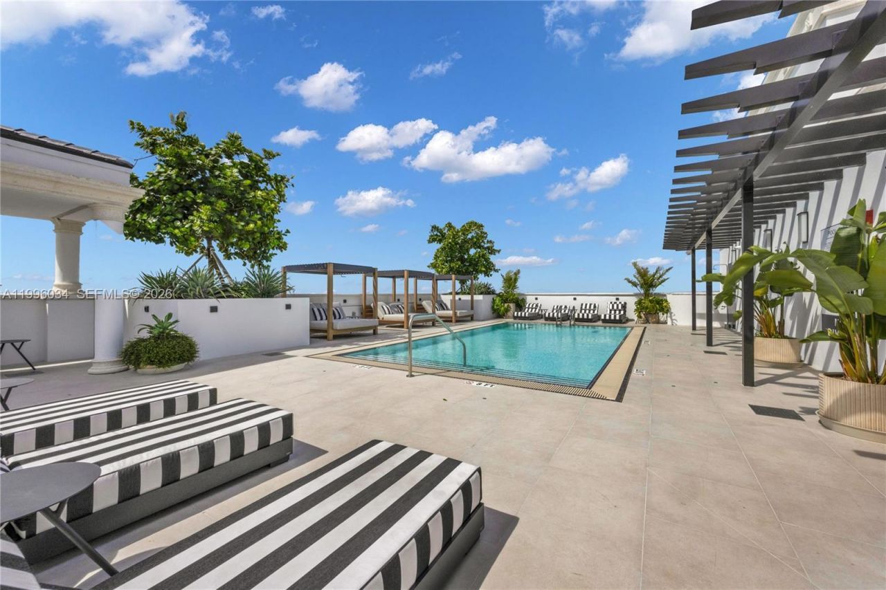 4220 Laguna St, Unit 803, Coral Gables, FL 33146 Photo