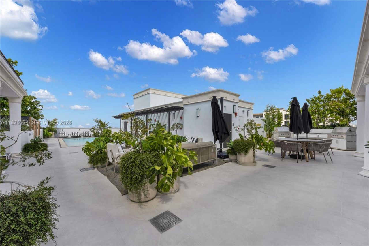 4220 Laguna St, Unit 803, Coral Gables, FL 33146 Photo
