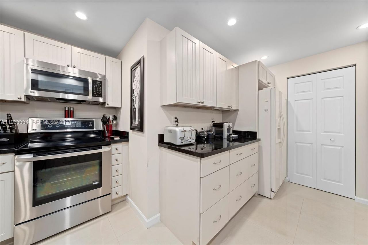 3300 S Ocean Blvd , Unit 207N, Palm Beach, FL 33480 Photo