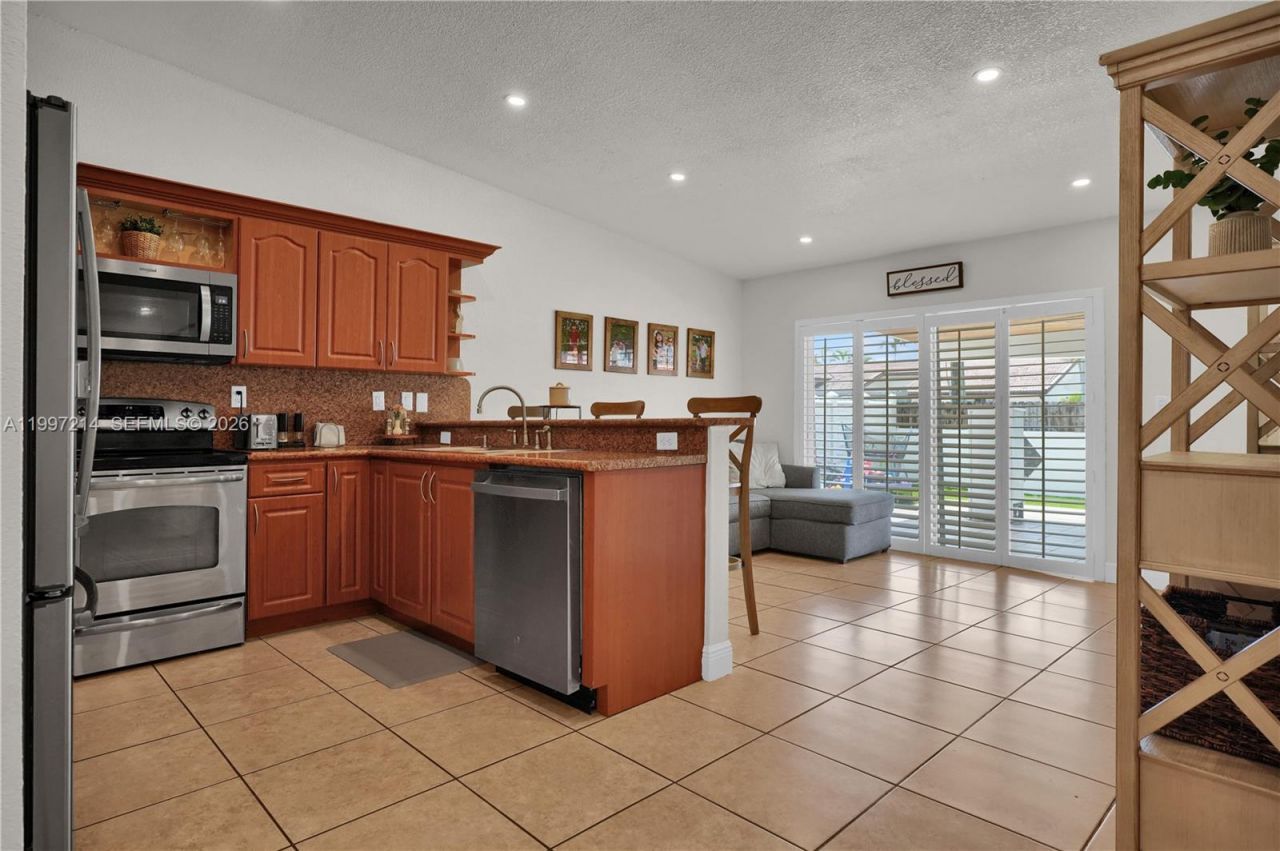 1654 SW 138th Ct, Miami, FL 33175 Photo