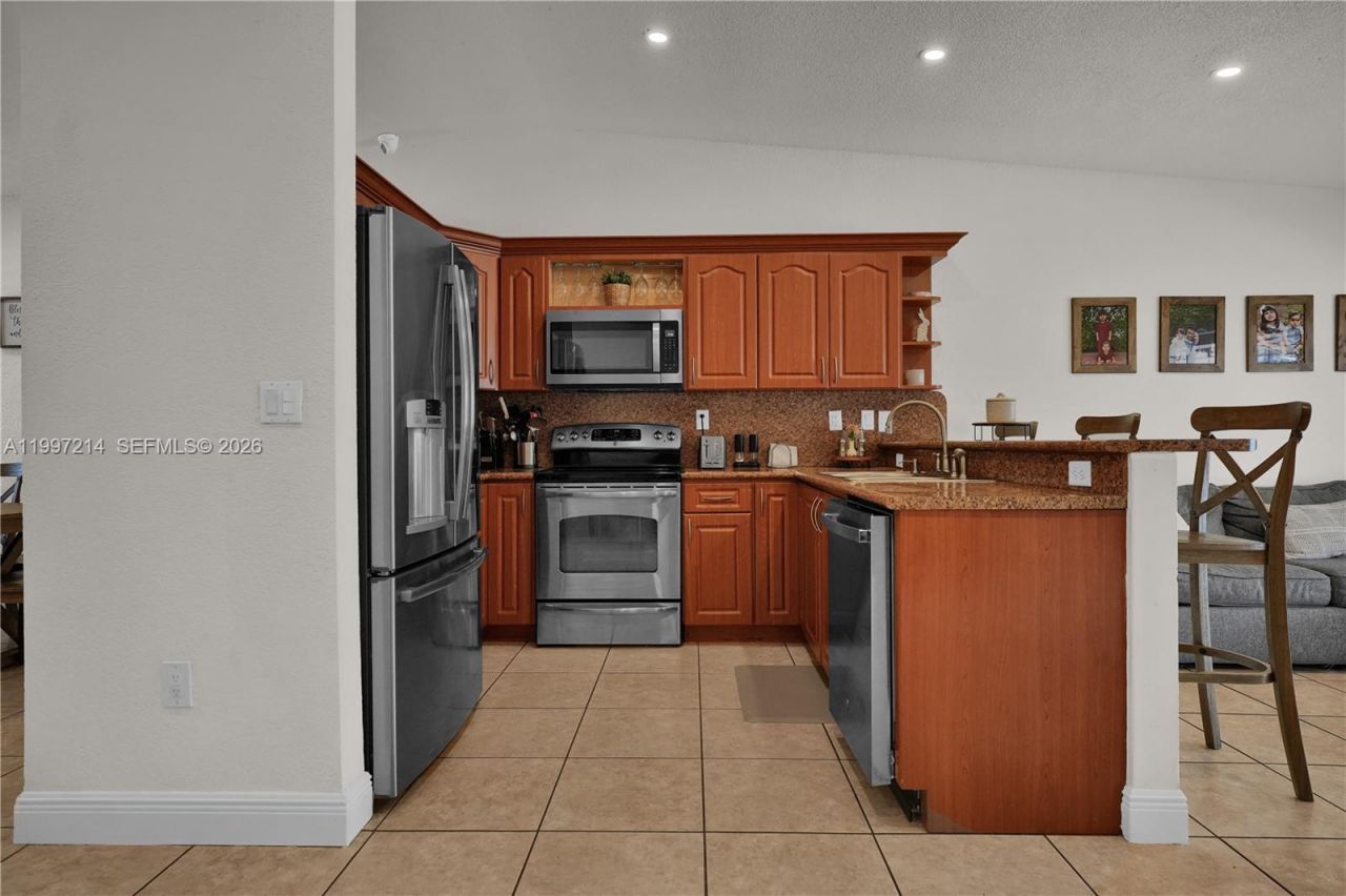 1654 SW 138th Ct, Miami, FL 33175 Photo