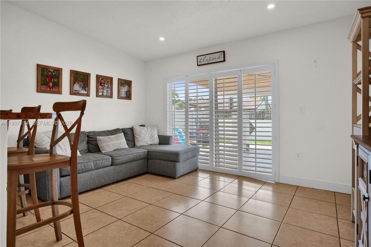 1654 SW 138th Ct, Miami, FL 33175 Photo