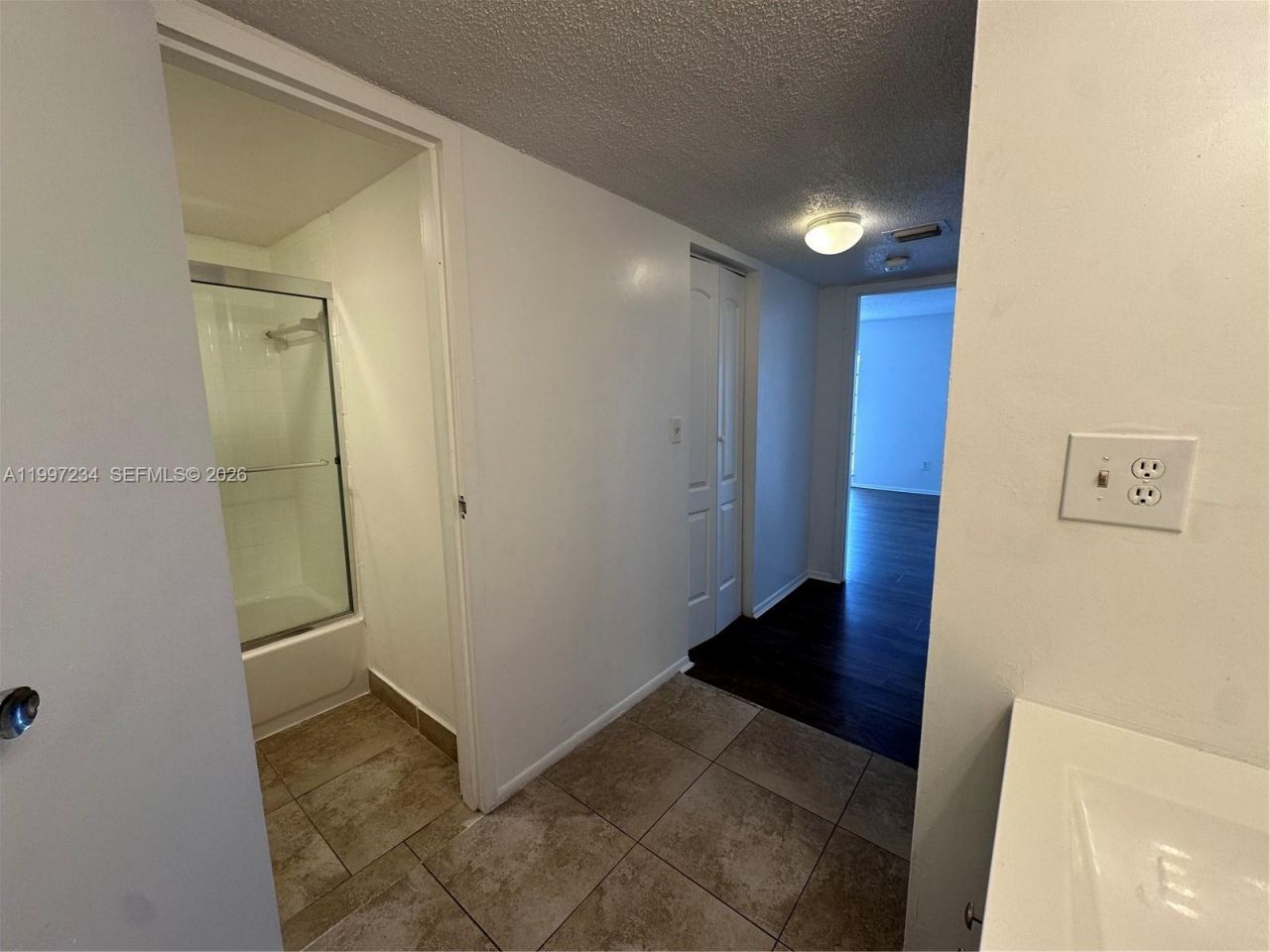 4848 NW 24th Ct, Unit 412, Lauderdale Lakes, FL 33313 Photo