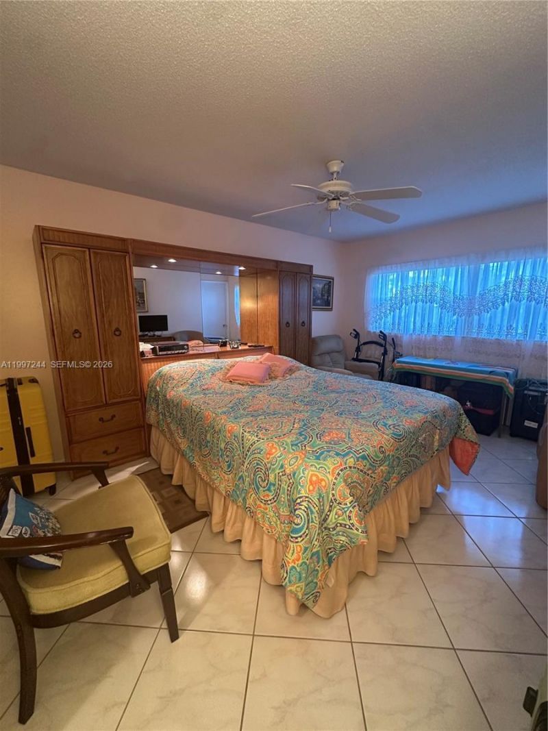 1445 Atlantic Shores Blvd , Unit 307, Hallandale Beach, FL 33009 Photo