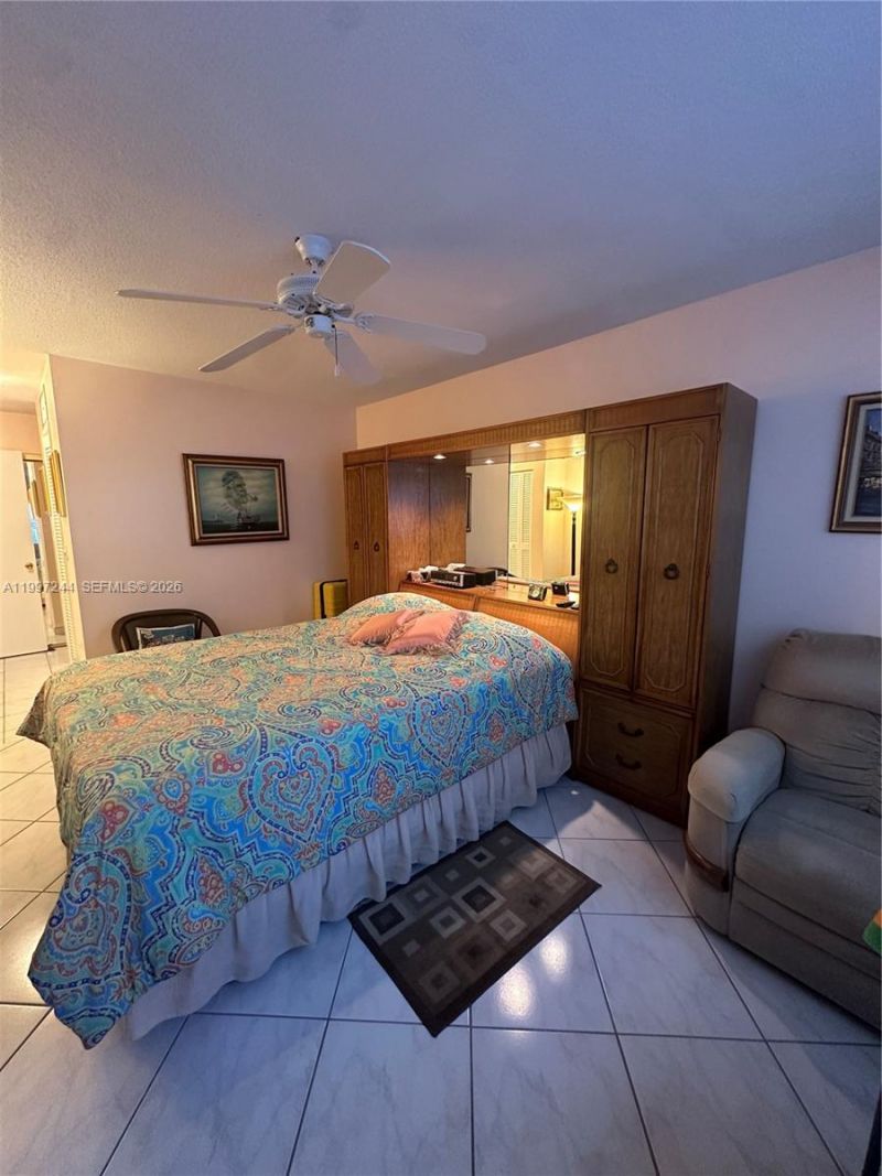 1445 Atlantic Shores Blvd , Unit 307, Hallandale Beach, FL 33009 Photo
