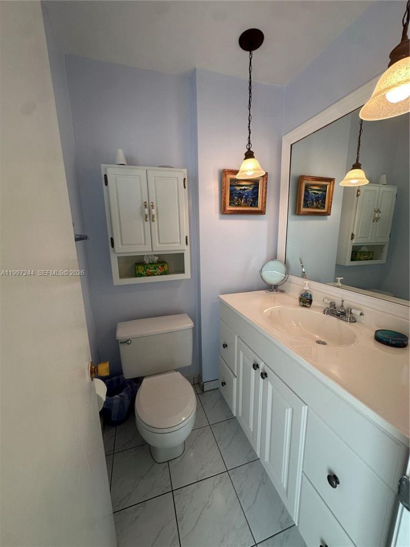 1445 Atlantic Shores Blvd , Unit 307, Hallandale Beach, FL 33009 Photo
