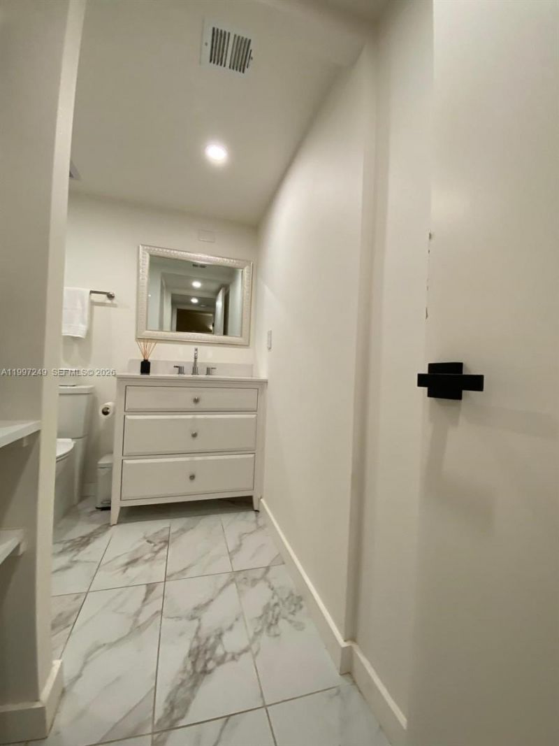 200 Leslie Dr , Unit 226, Hallandale Beach, FL 33009 Photo