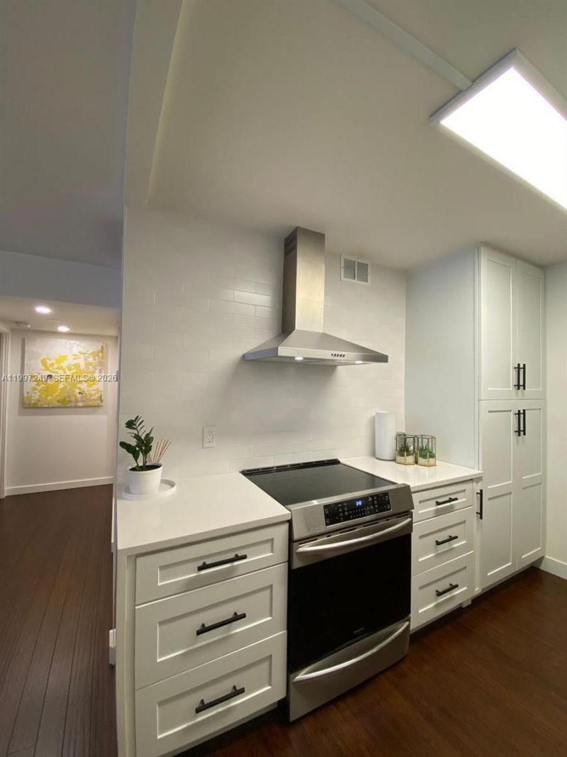 200 Leslie Dr , Unit 226, Hallandale Beach, FL 33009 Photo