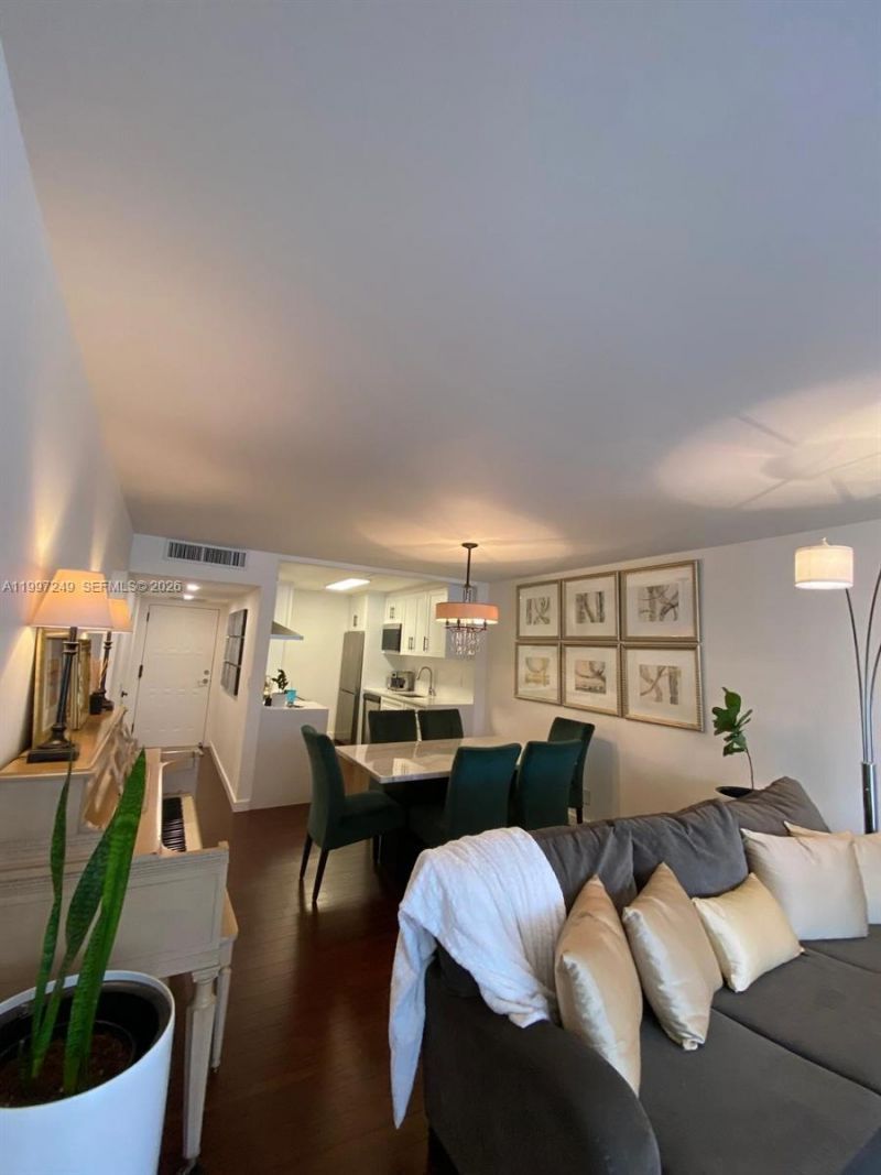 200 Leslie Dr , Unit 226, Hallandale Beach, FL 33009 Photo