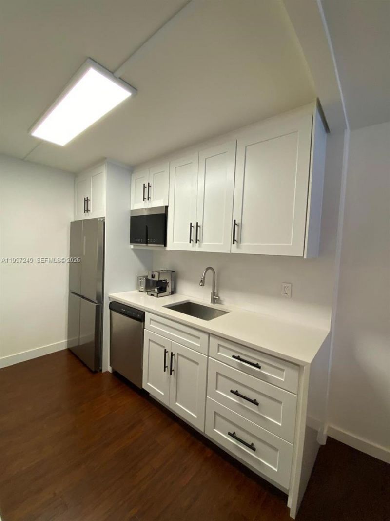 200 Leslie Dr , Unit 226, Hallandale Beach, FL 33009 Photo