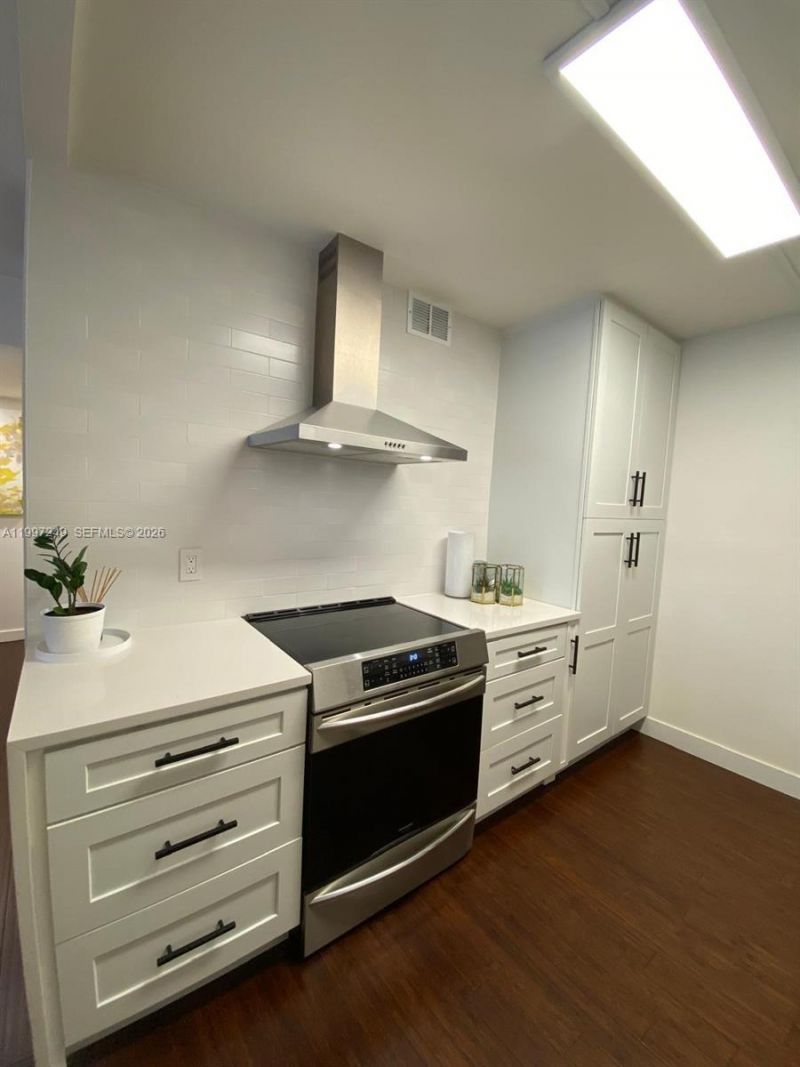 200 Leslie Dr , Unit 226, Hallandale Beach, FL 33009 Photo