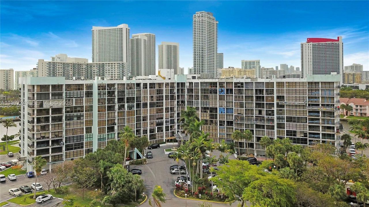 200 Leslie Dr , Unit 226, Hallandale Beach, FL 33009 Photo