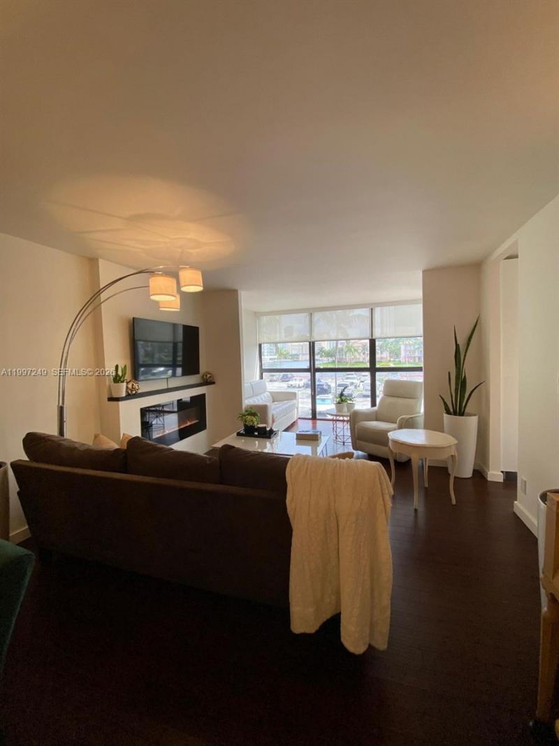 200 Leslie Dr , Unit 226, Hallandale Beach, FL 33009 Photo