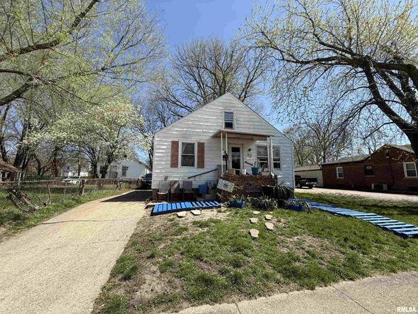 1914 S 16TH Street, Springfield, IL 62703