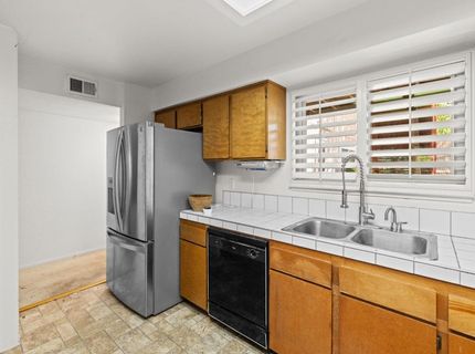 7951 Arcade Lake Ln, Citrus Heights, CA 95610 Photo