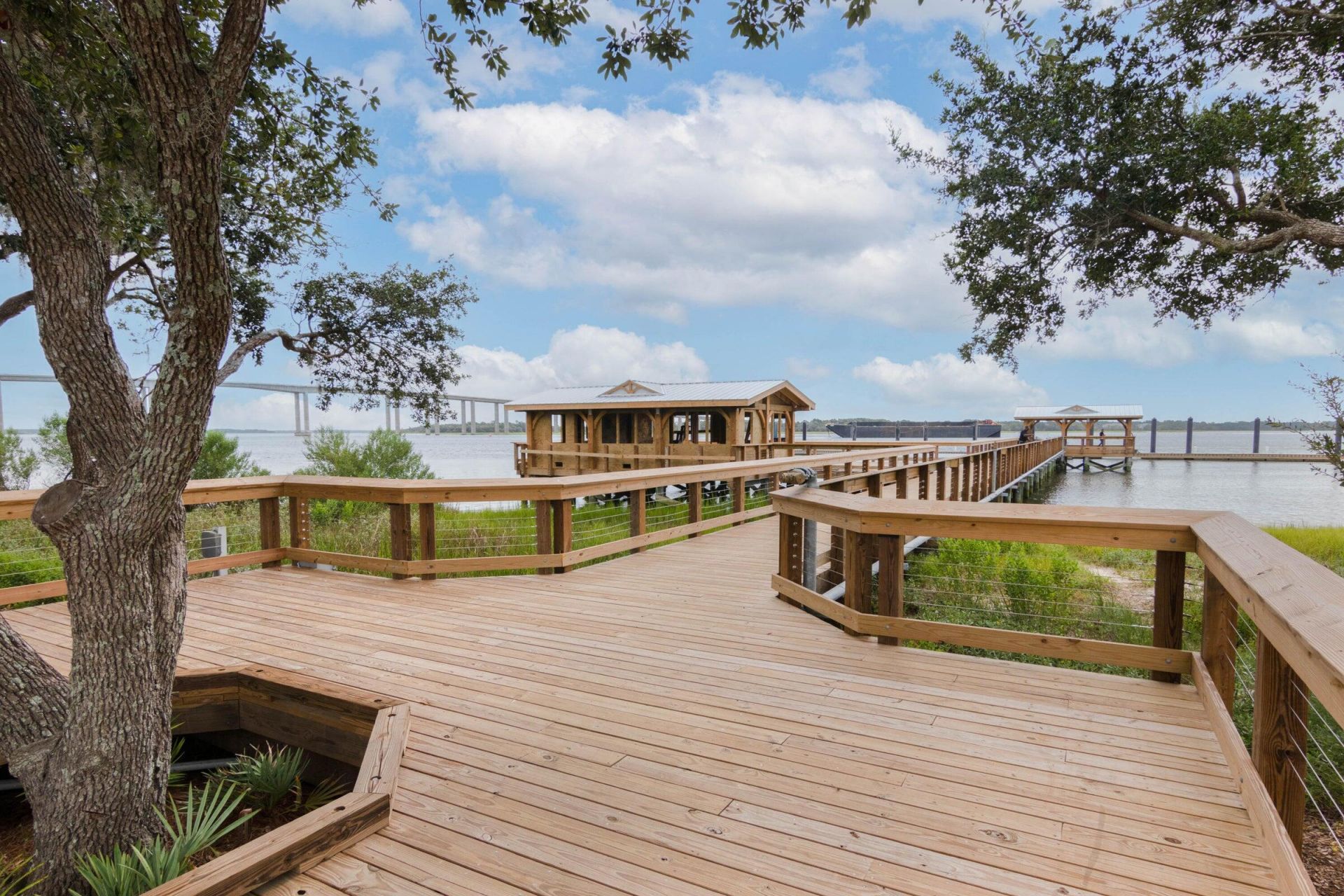 200 Bucksley Photo 19