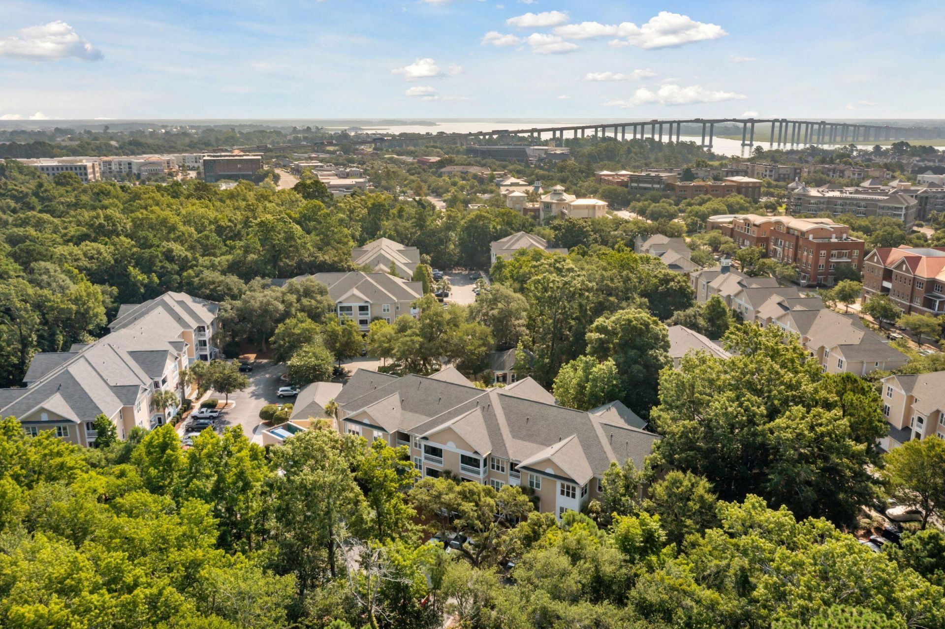 200 Bucksley Photo 21