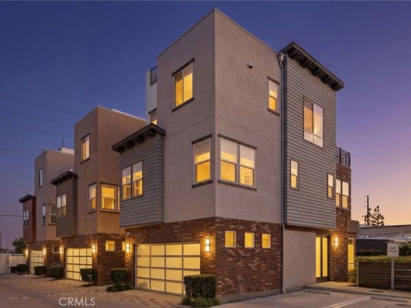 783 Wonder Lane, Costa Mesa, CA 92627