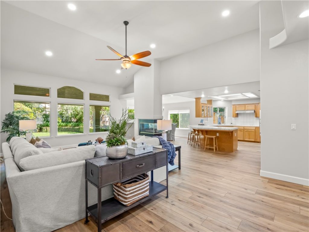 1582 E Revere, Fresno, CA 93720 Main Photo