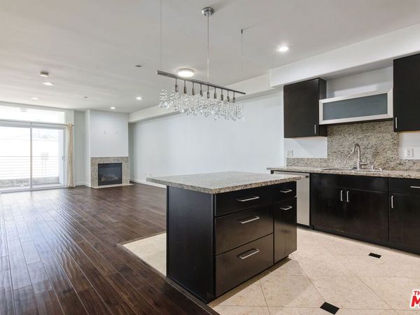 401 N Serrano Avenue, Unit 304, Los Angeles, CA 90004