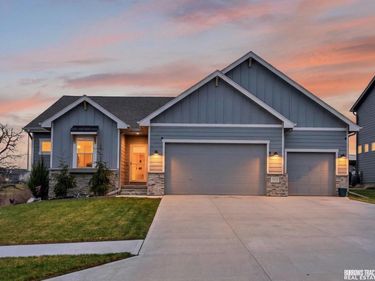 9613 S 183rd Avenue, Omaha, NE 68136