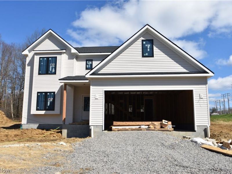 211 Ashwood Landing, Hubbard, OH 44425 Photo 1