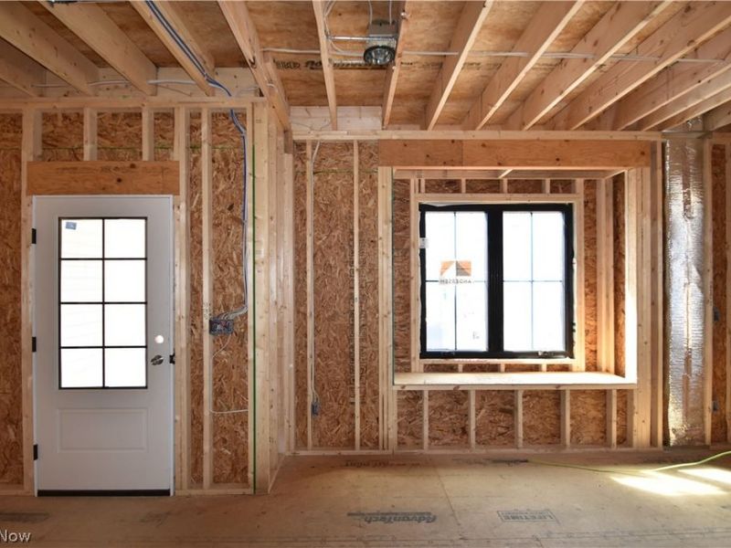 211 Ashwood Landing, Hubbard, OH 44425 Photo 6