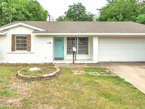 4621 Darla Drive, Fort Worth, TX 76132