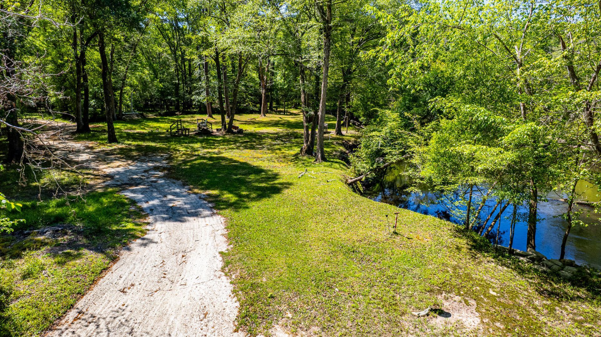 51 Mendel Court Photo 32