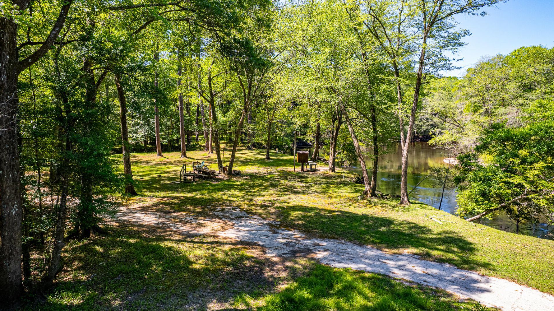 51 Mendel Court Photo 33