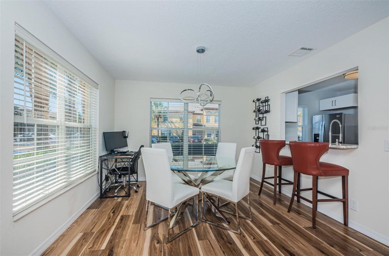 3876 Island Way, Saint Petersburg, FL 33705 Photo