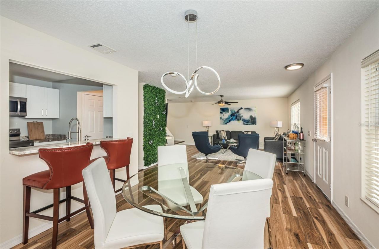 3876 Island Way, Saint Petersburg, FL 33705 Photo
