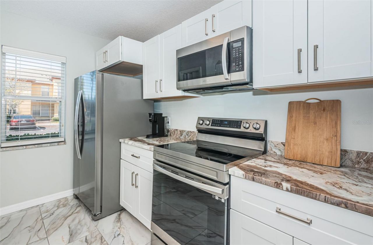3876 Island Way, Saint Petersburg, FL 33705 Photo